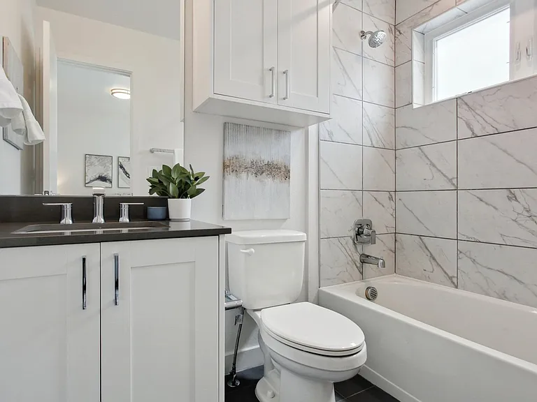 Central Park Townhomes — Photo 14