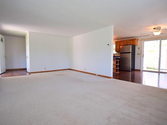 4th image of 1410 Wilshire Dr