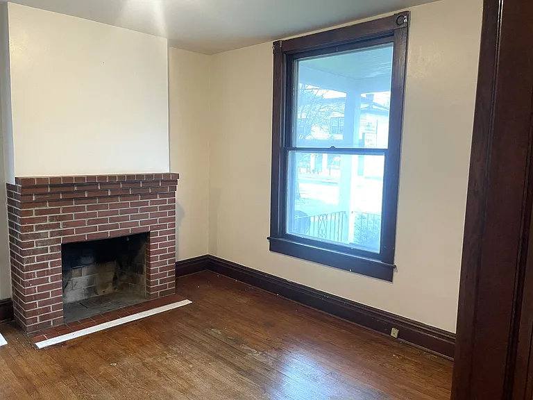 577 Lincoln Way E — Photo 14
