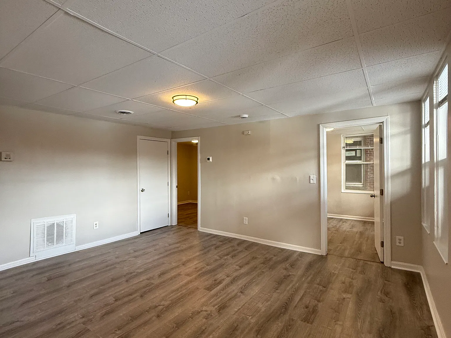 2 bed, 627 sqft, $2,200 — Photo 3