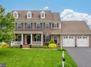 312 Greenhedge Dr, Lancaster, PA 17603