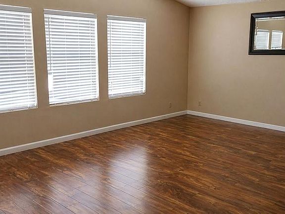 3rd image of 2790 Camino Dr