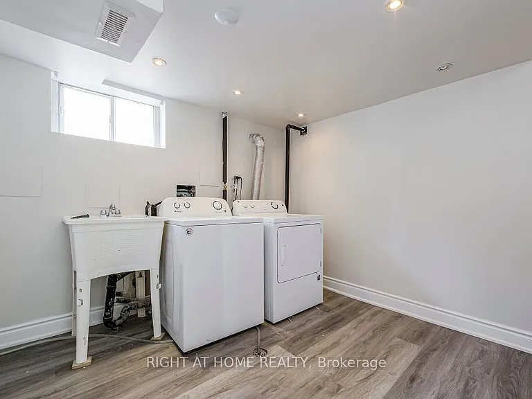 32 Florens Ave — Photo 4