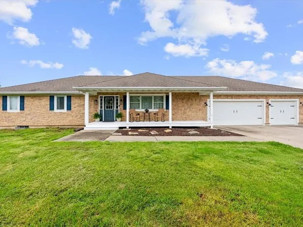 727 Redmans Victory Ln, Oak Grove, MO 64075