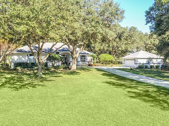 2nd image of 36821 Laurel Oaks Ln