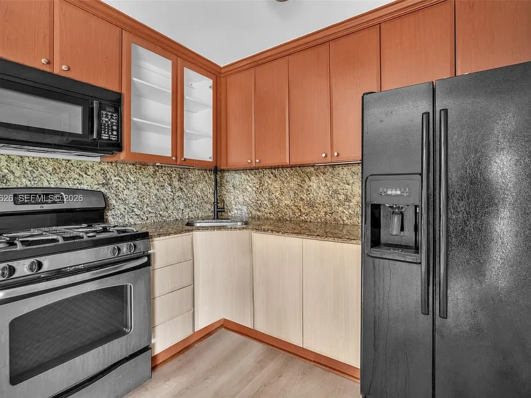 3245 Virginia St #48 — Photo 7
