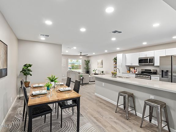 5th image of 2944 N 21ST Drive