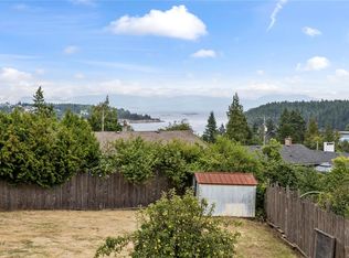 1968 Estevan Rd, Nanaimo, BC V9S 3Z2