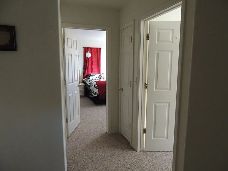 3301 Laredo Dr #B — Photo 8