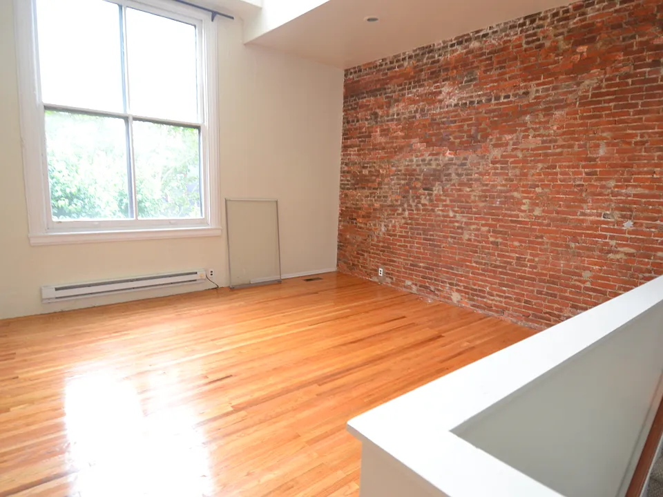 1010-12 Clinton St #3M