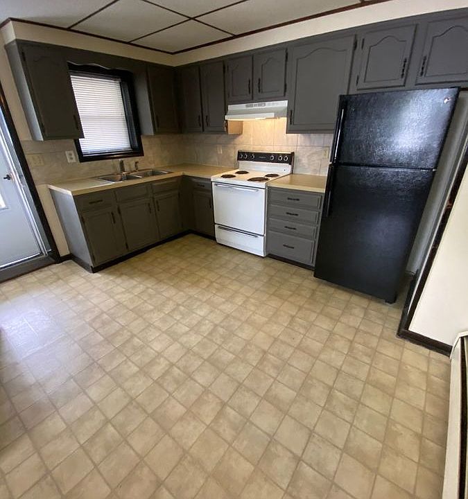 1st image of 411 E Mifflin St APT 4
