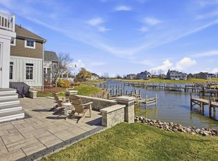 15190 Shoreline Dr W, Thornville, OH 43076