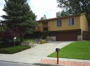 10871 S Pleasant Hill Dr, Sandy, UT 84092