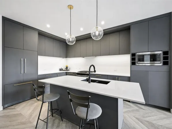 4275 Norford Ave NW #419, Calgary, AB T3B 6H3