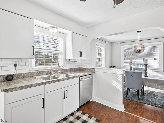 3rd image of 2278 8th St