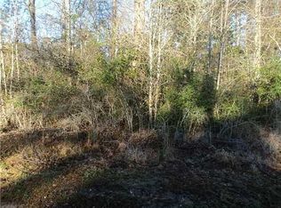 211 Thomas St, Bay St Louis, MS 39520
