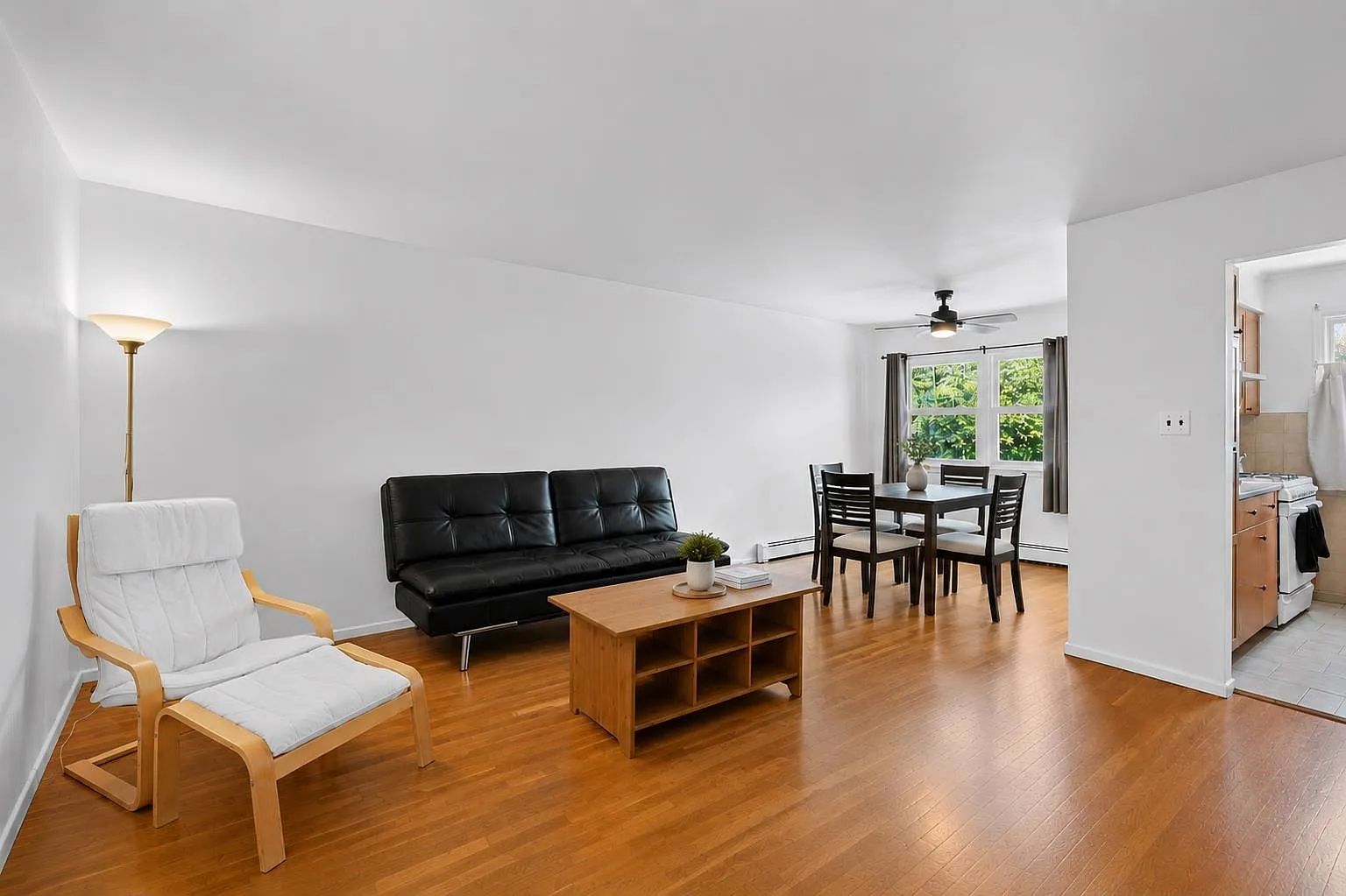 1 bed, 1.0 bath, 660 sqft, $2,500 — Photo 1