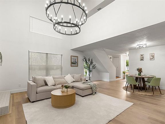3rd image of 1841 SPRINGWOOD CIRCLE N