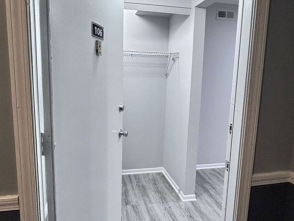 3rd image of 609-649 E Glenwood Lansing Rd #609-106