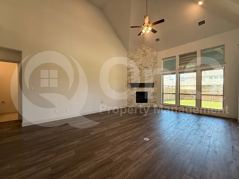 14697 Valley Trl — Photo 9