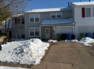 12 Aldeberan Ct, Turnersville, NJ 08012