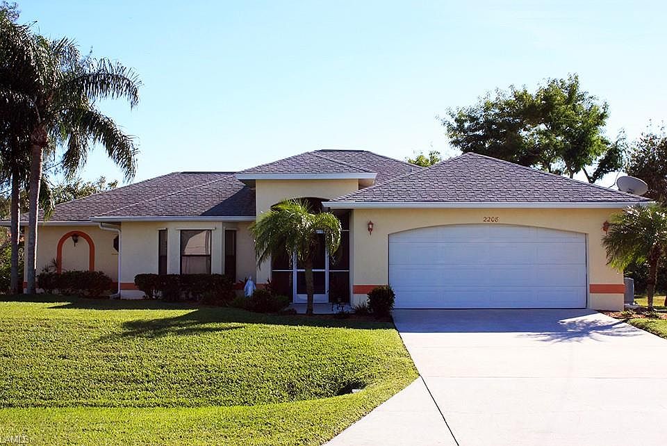 1st image of 2208 SW 39th Ter