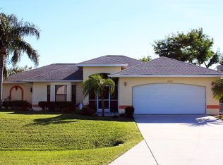 2208 SW 39th Ter, Cape Coral, FL 33914