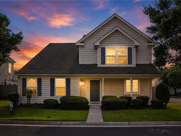 1321 Queens Gate, Chesapeake, VA 23320