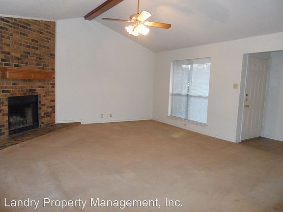 2nd image of 1502 Karen Ct Unit B