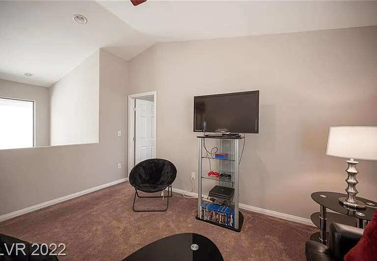 7554 Holiday Hills St — Photo 20