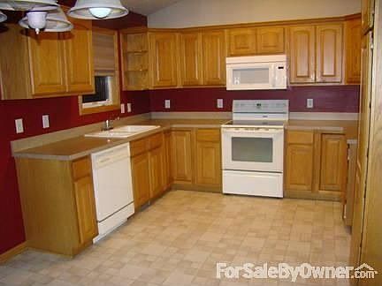 2nd image of 1922 Gunnison Dr