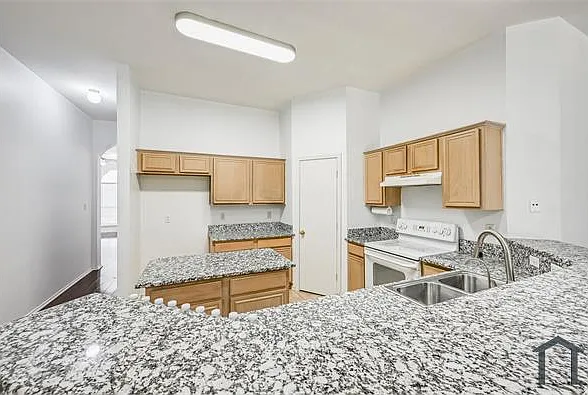 700 N Emma Dr — Photo 5