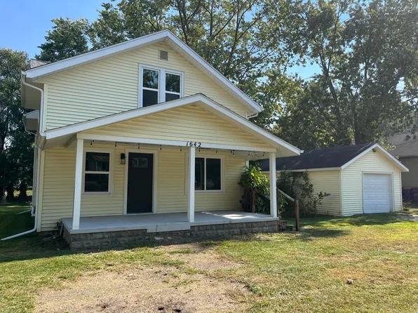 1642 Bristol Ave NW, Grand Rapids, MI 49504
