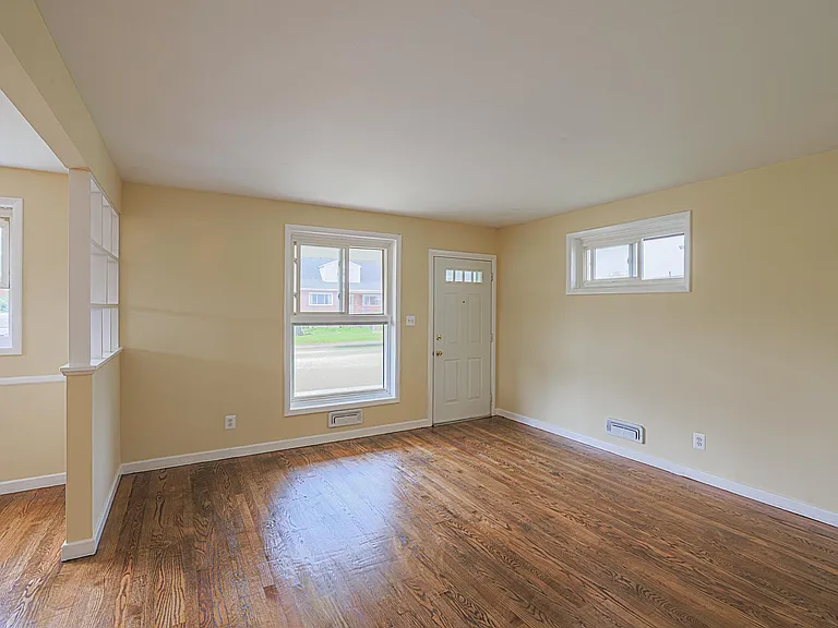 16 Hathaway Rd — Photo 25