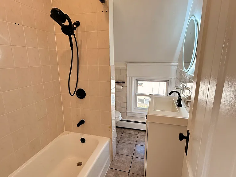 104 Suffolk Ave #2 — Photo 8