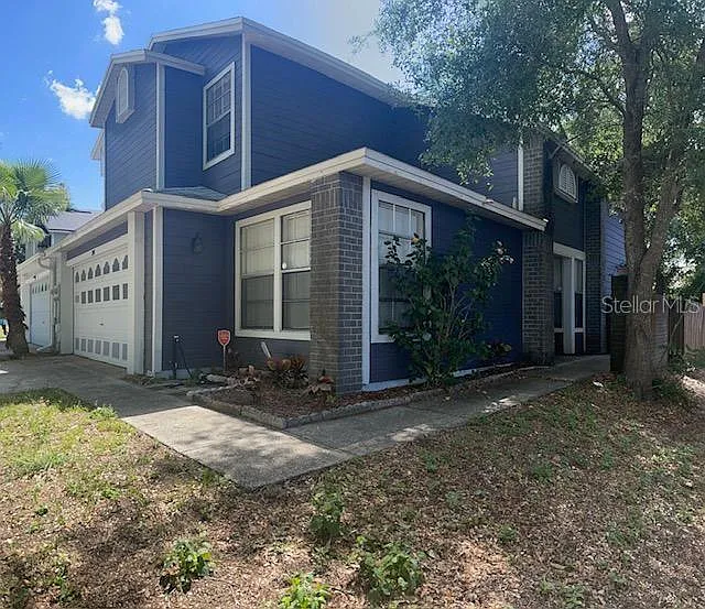 245 Alston Dr — Photo 2