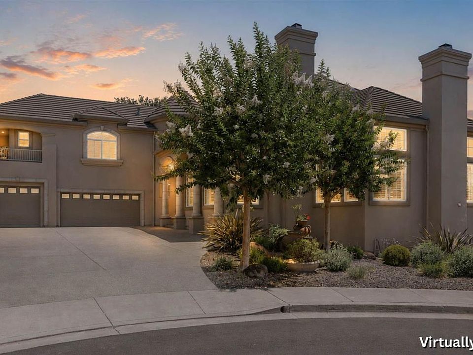 1st image of 5 Silverstone Court