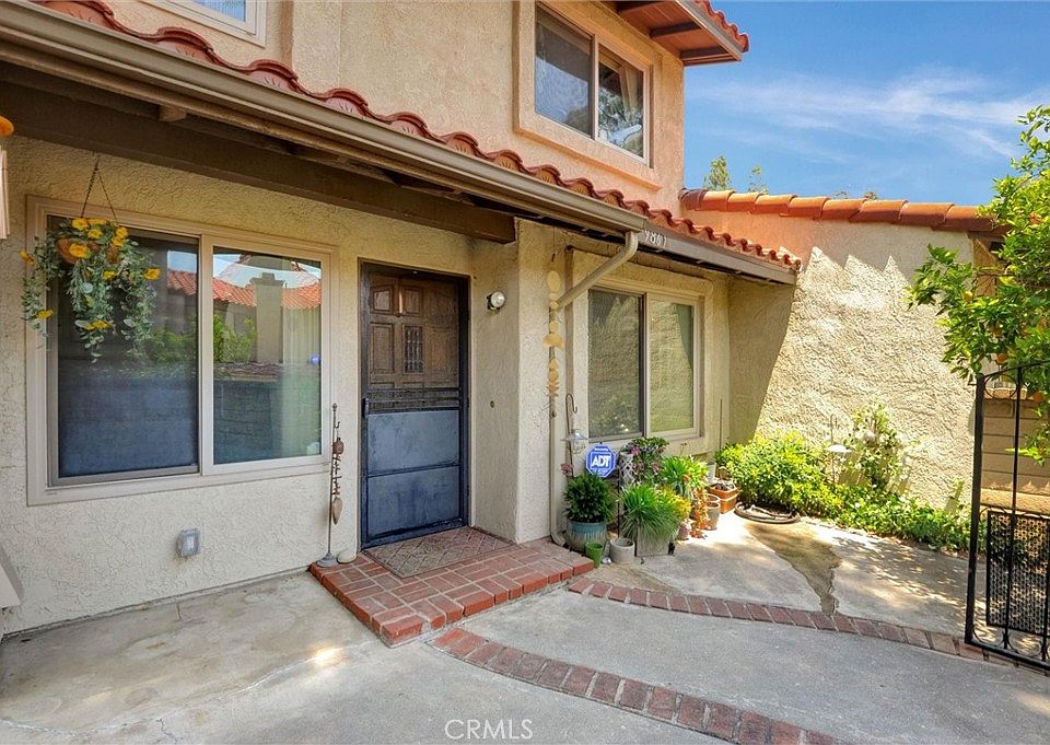 1st image of 9861 Paloma Ct