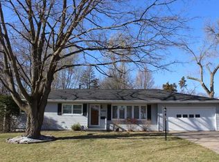 3032 Ridgemore Dr SE, Cedar Rapids, IA 52403