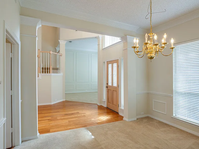 1304 Pagewynne Dr — Photo 9