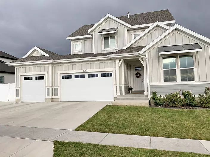 1st image of 2928 N Parkridge Dr
