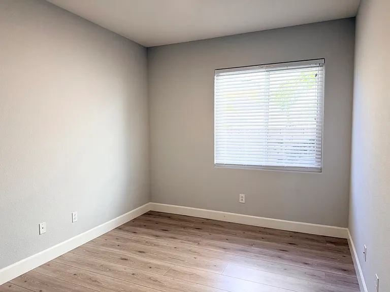 4370 Camino De La Rosa — Photo 18