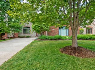 4624 Oakhurst Ridge Rd, Clarkston, MI 48348