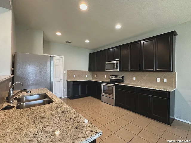 11746 Silver Fld — Photo 7