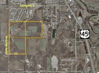 8776 Kettle View Dr, Kewaskum, WI 53040