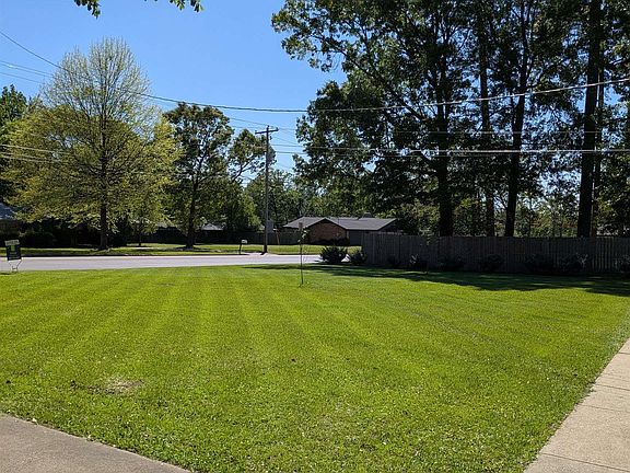 4th image of 905 Eden Dr