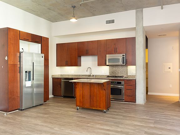 5th image of 1050 Island Ave Unit 622