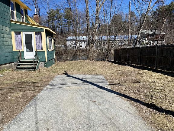 3rd image of 26 River St