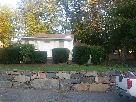 2nd image of 168 Point Breeze Dr