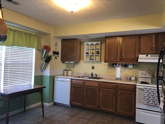 2nd image of 4129 W Heritage Way